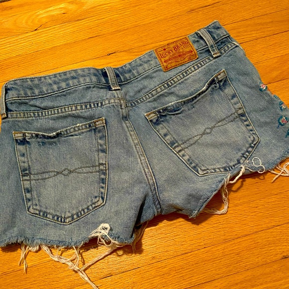 Lucky Brand shorts - Picture 4 of 4